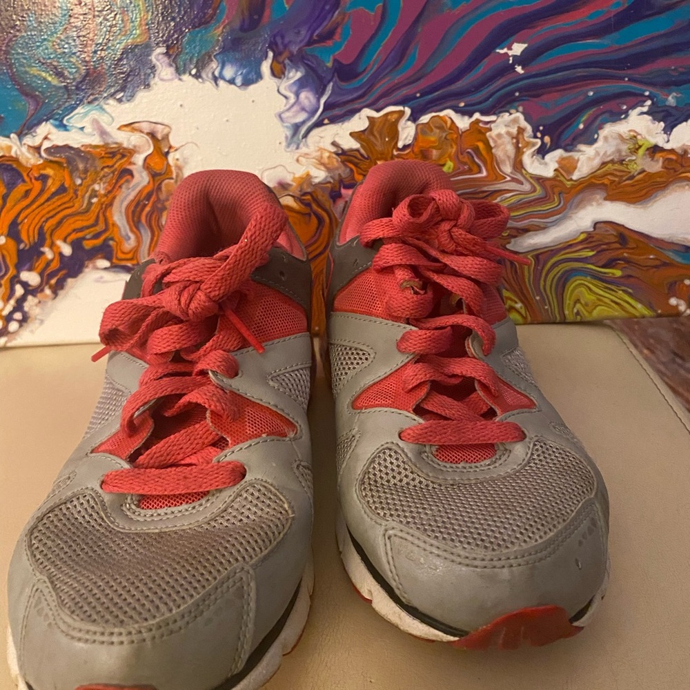 Mens 7 1/2 shoes
